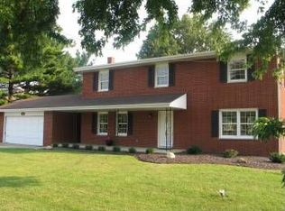 1039 E 10th St, Hobart, IN 46342