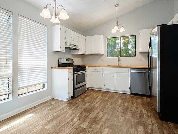3rd image of 1281 Sugarwood Ln