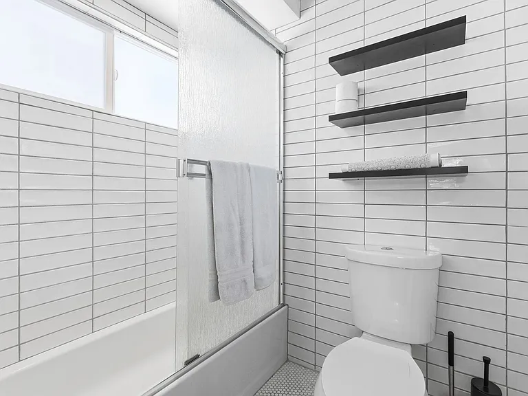 2809 Strandway Adu Bay — Photo 13