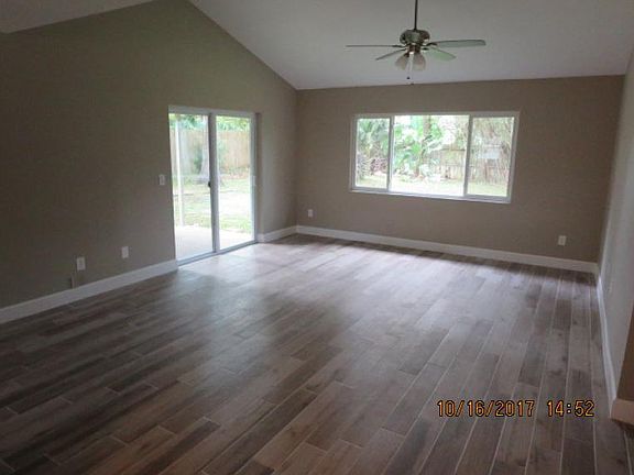 3rd image of 321 Bonnie Trl