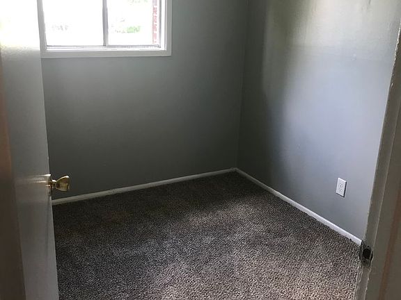 5th image of 1932 Alice Dr