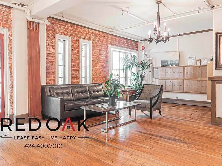 532 S Coronado St #202 — Photo 3