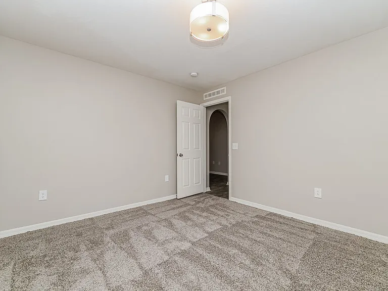 17027 Ongar Ct — Photo 13