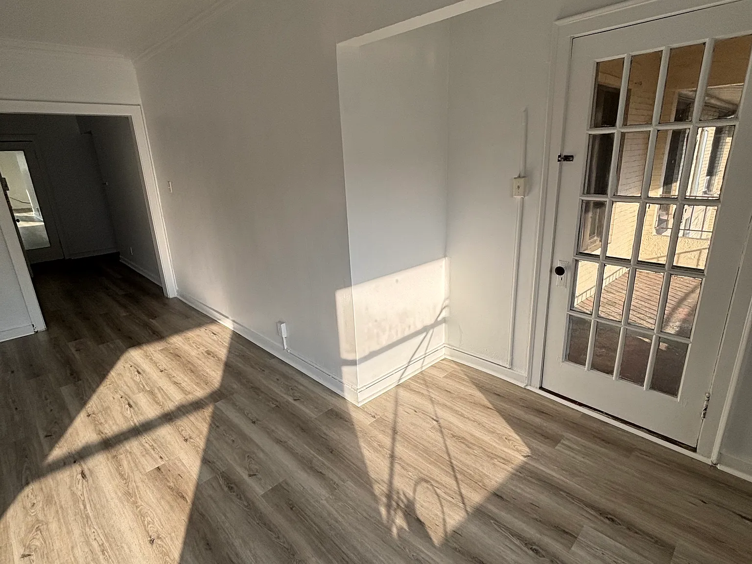 3 bed, 1250 sqft, $1,795 — Photo 2