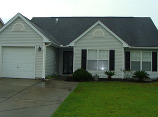 1425 Pinethicket Dr, Summerville, SC 29483