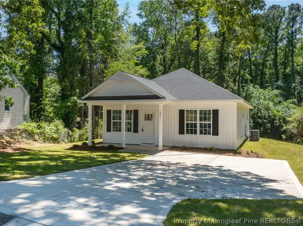 237 Windsor Dr, Fayetteville, NC 28301