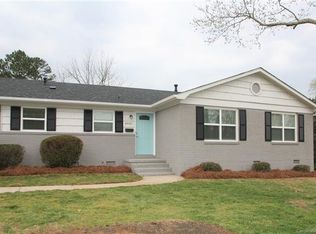 4921 Brooktree Dr, Charlotte, NC 28208