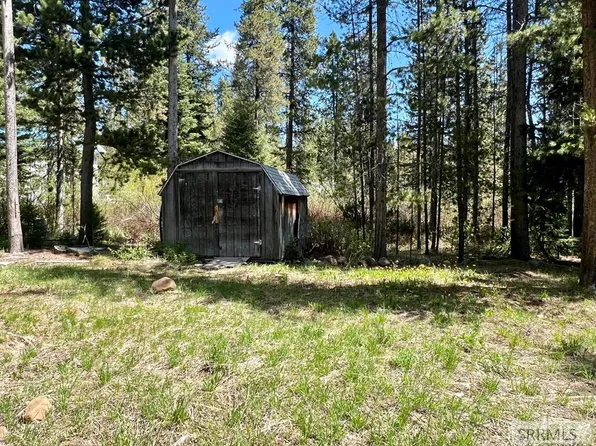 3545 Browning Rd, Island Park, ID 83429