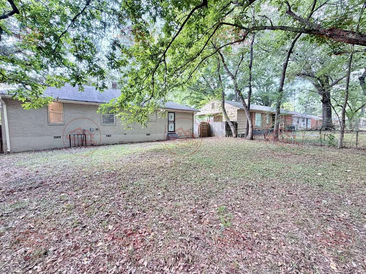 3500 Hallbrook St in Memphis, TN 38127 — Photo 2