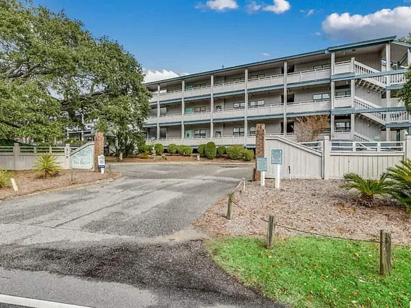 310 5th Ave N, Myrtle Beach, SC 29575