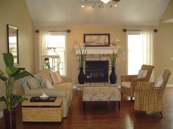 2nd image of 10379 Scarlet Oak Dr