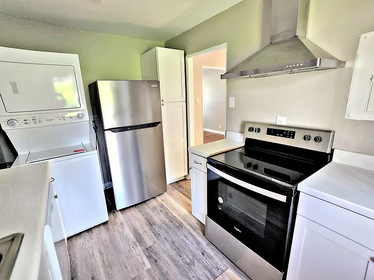 1502 Randolph Ave SE — Photo 6