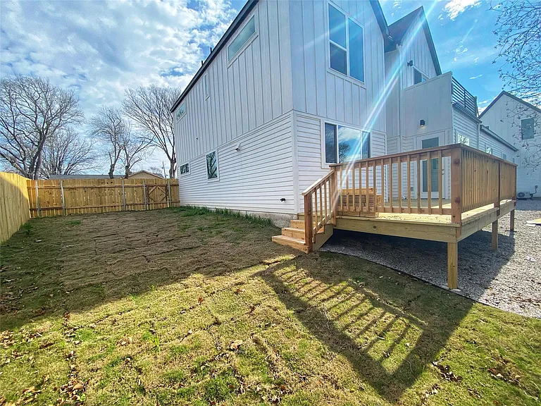 1916 Webberville Rd #B — Photo 25