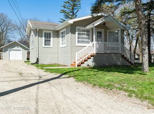 34878 N Forest Ave, Ingleside, IL