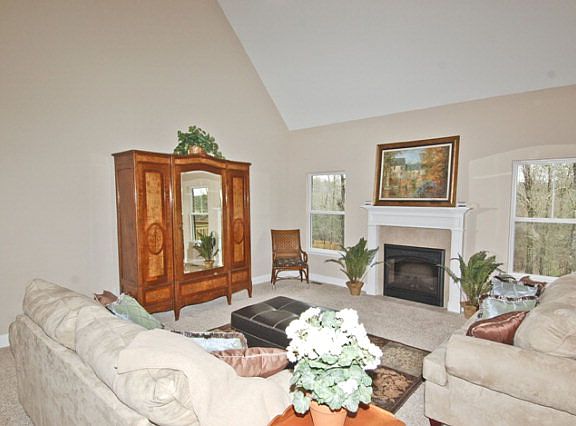 2nd image of 1062 Lake Moultrie Dr
