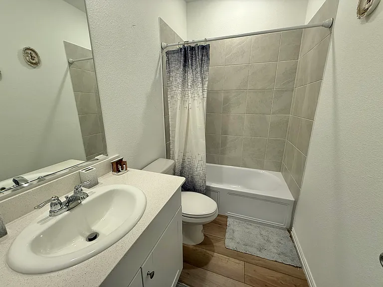 5119 Penrose Dr — Photo 15