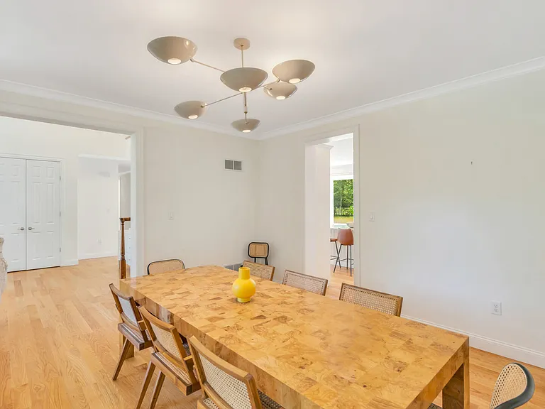 8 Wildflower Ln — Photo 13