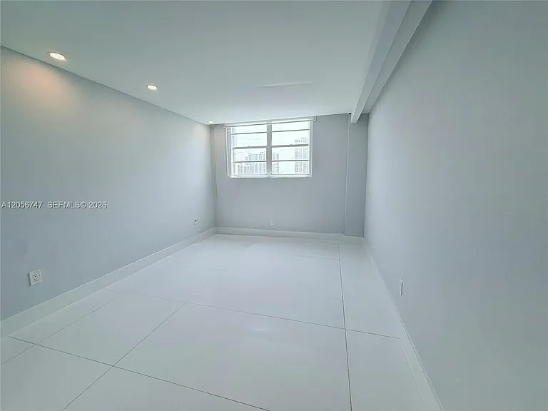 19390 Collins Ave #907 — Photo 6