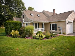 14 Ridgefield Dr, Gorham, ME 04038