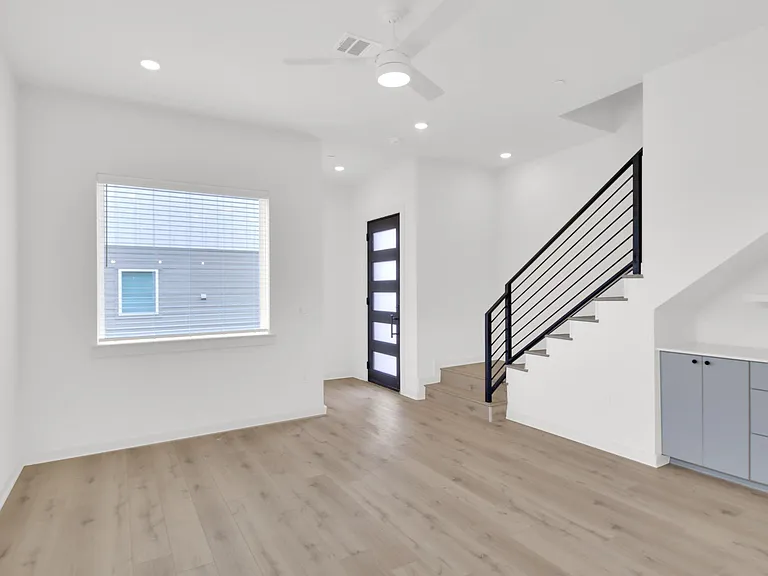 7208 Providence Ave #3A — Photo 7