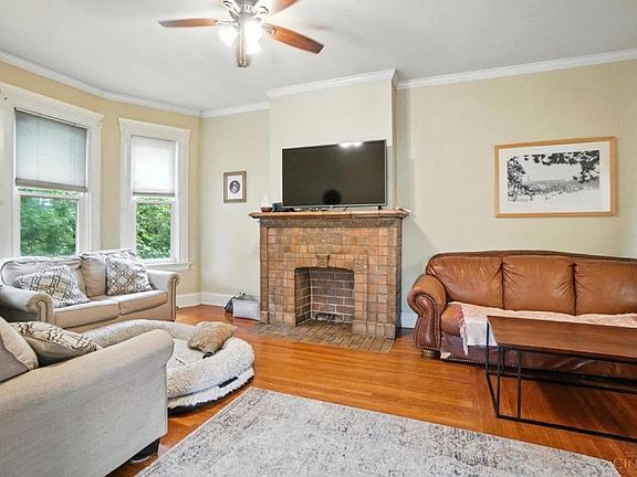 5th image of 4000-4002 Floral Ave #1