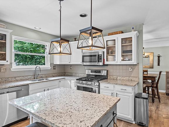 2nd image of 621 Trango Dr