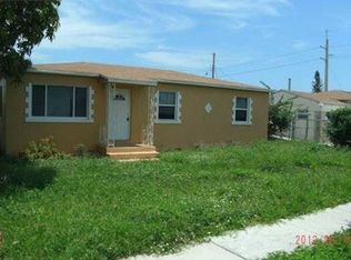 216 W 25th St, Riviera Beach, FL 33404