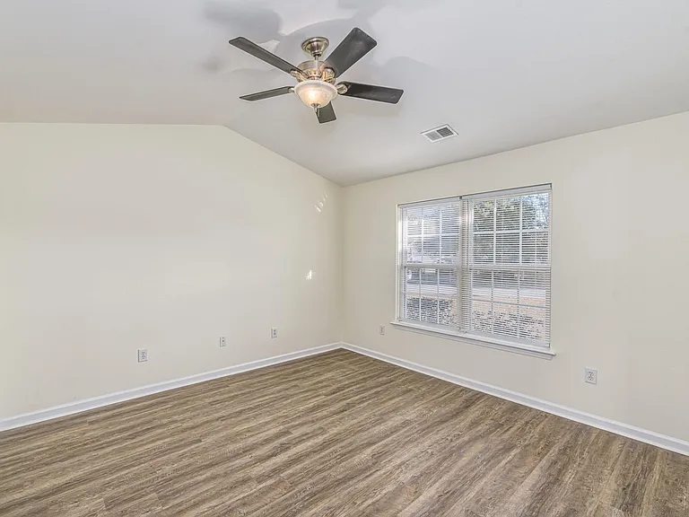 610 Pepperbush Dr — Photo 6