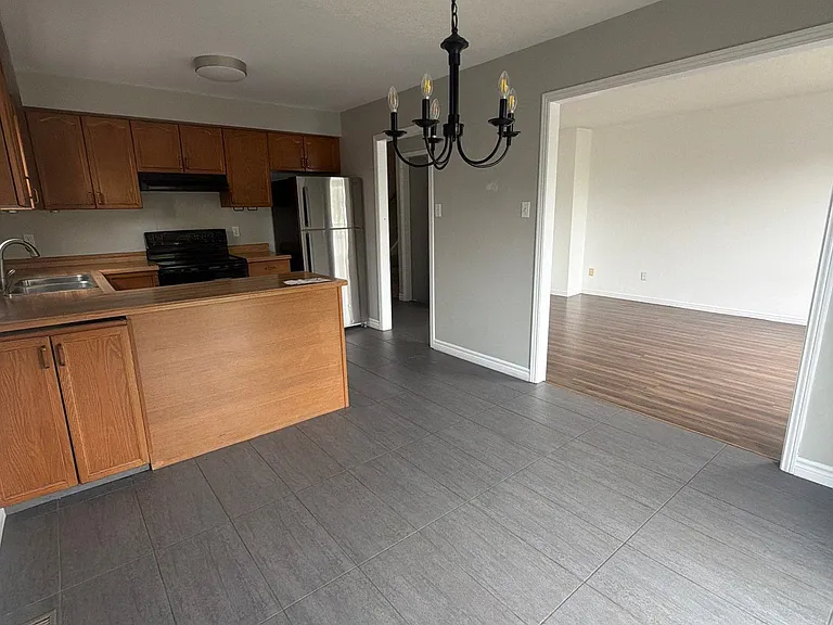1138 Limberlost Rd — Photo 9