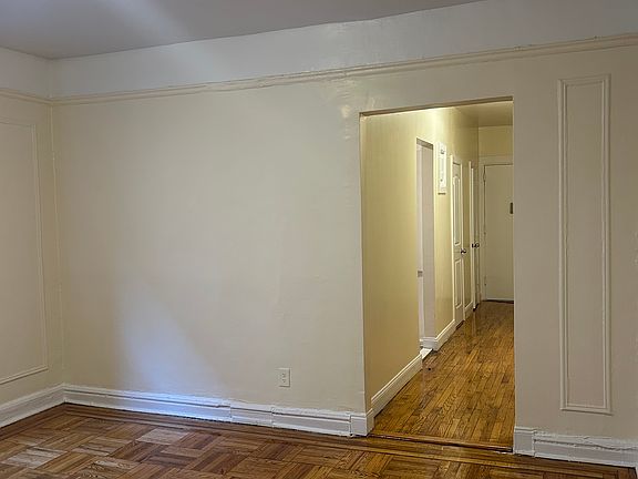 3rd image of 1136 Stratford Ave #2