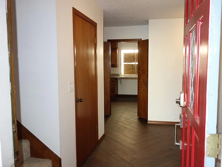 7116 S Indianapolis Ave — Photo 4