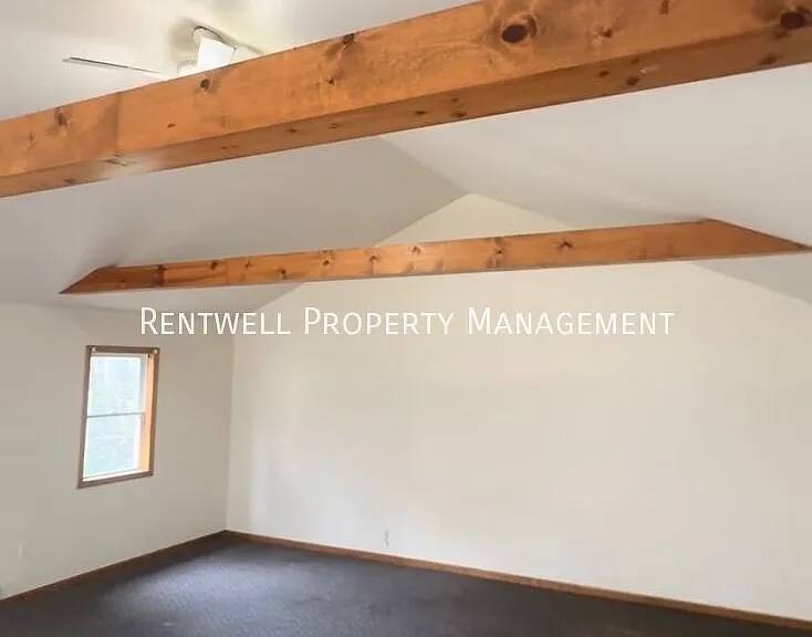 323 Boyles Ave — Photo 22