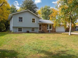 10136 Uplander St NW, Coon Rapids, MN 55433