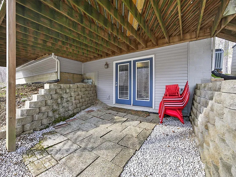 5304 E State Road 46 — Photo 28