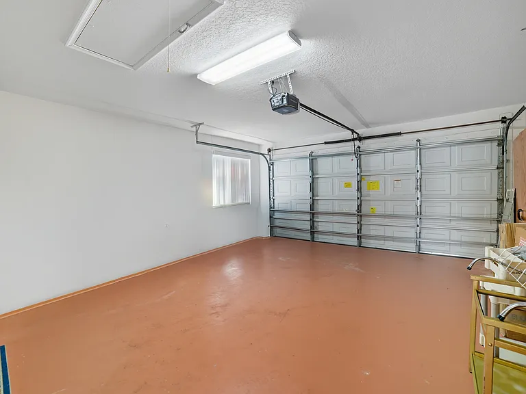 12573 Coral Lakes Dr — Photo 11