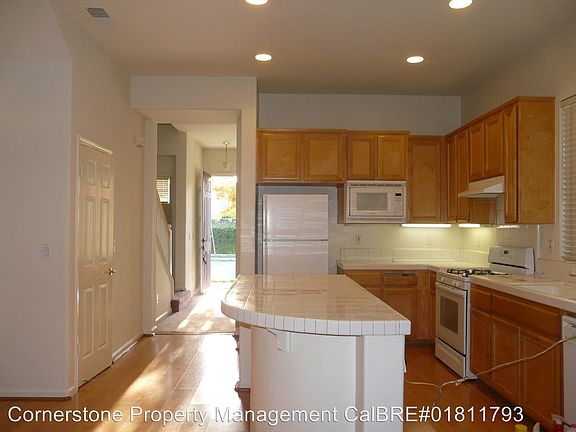 3rd image of 2778 Meadowfaire Dr