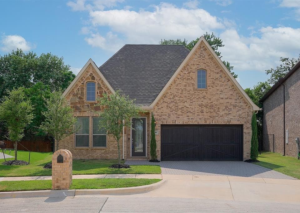 1st image of 700 Brookstone Ct