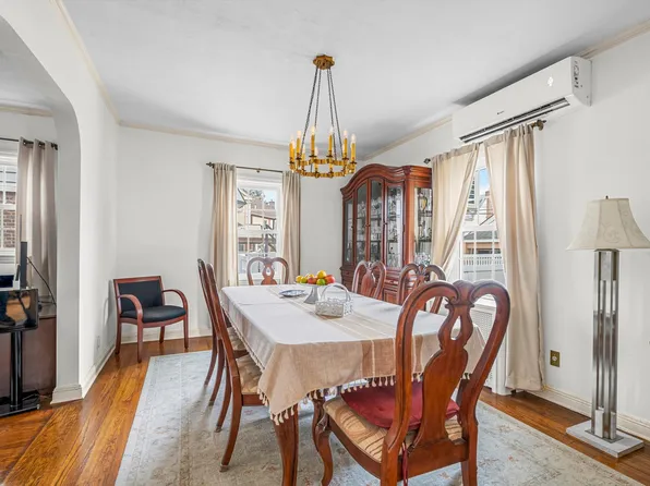 215-18 48th Avenue image 5 of 21