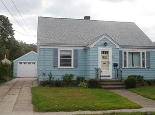 348 Aqueduct Rd, Cranston, RI 02910