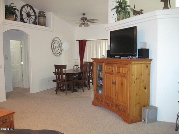 4th image of 2812 Glengarry Dr