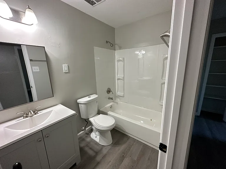 3015 Tucker Dr NW — Photo 3