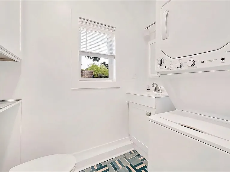 15 Rockland House Rd #A — Photo 11