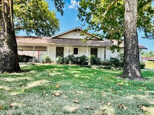 1408 E Grand Ave, Tonkawa, OK 74653