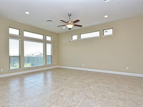 3rd image of 3805 Hidden Harbor Dr