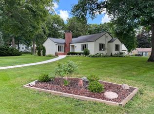 4628 Forest View Ave, Rockford, IL 61108