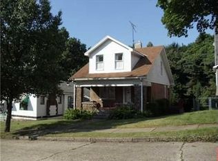 1104 California Ave, Natrona Heights, PA 15065