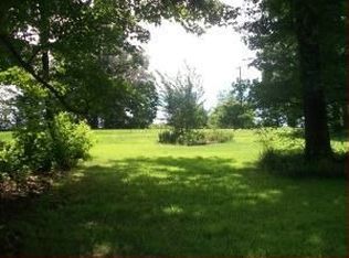 425 Uellner Rd E, London, AR 72847