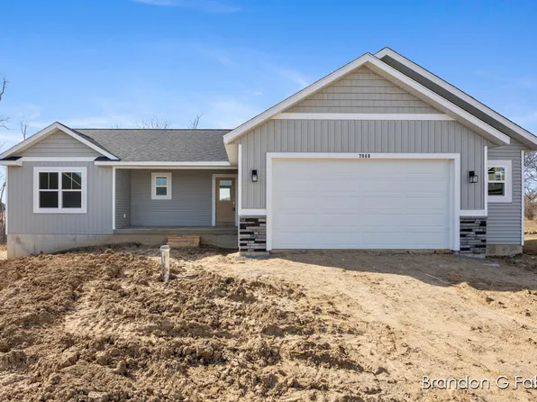 9383 Shimano Dr, Portland, MI 48875