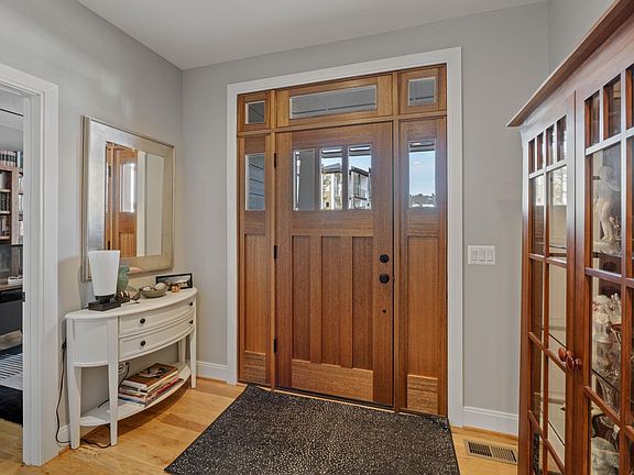 4th image of 419 Lochlyn Hill Dr
