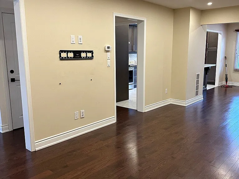 210 Ecclestone Dr #MAIN — Photo 24